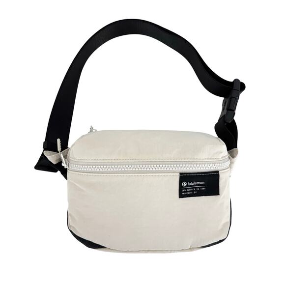 Lululemon Clean Lines Nylon Belt Bag 2L in White Opal - Picture 1 of 12